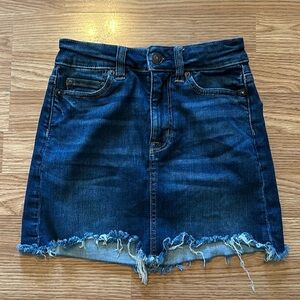 American Eagle Hi-Rise Mini Skirt. Size 00.